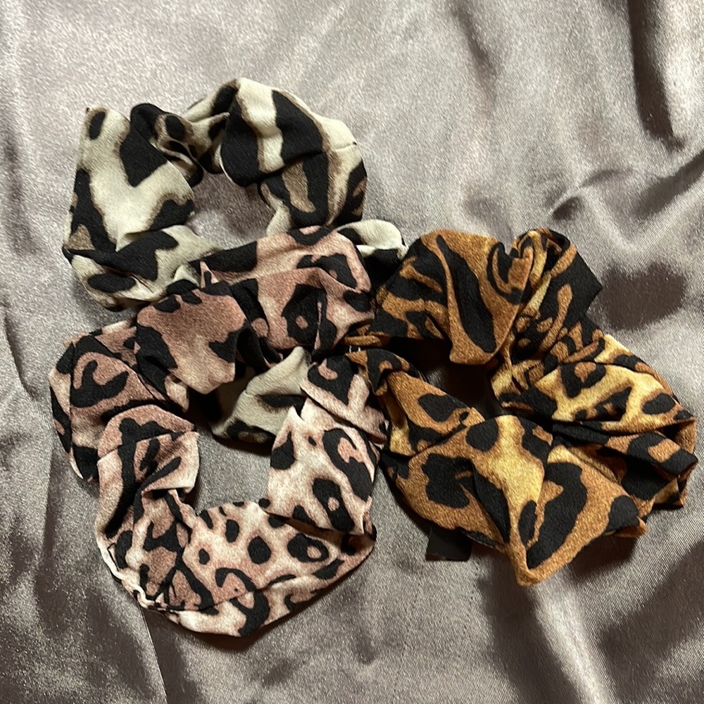 NWT Animal print scrunchies - set of 3